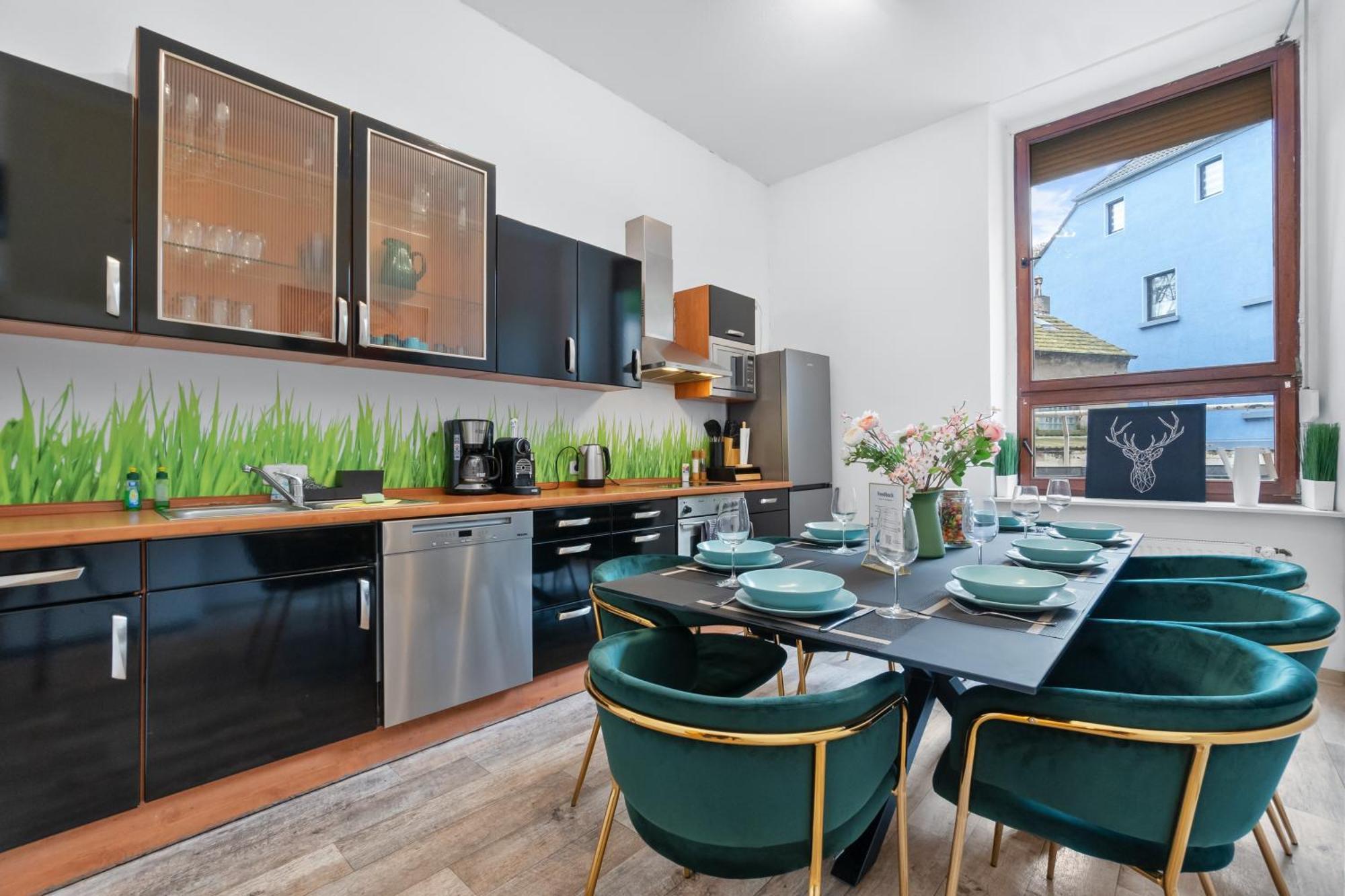 Tolles Design, Hochwertig, Vollausstattung, 3 Zimmer, Grosses Bad & Gaeste-Wc, Grosse Kueche, 3 X Smart Tv, 11 Min Zum Hbf Duisburg Eksteriør bilde